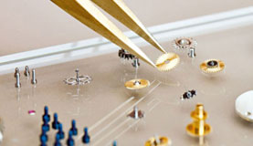 长春伯爵指定维修门店打开表壳